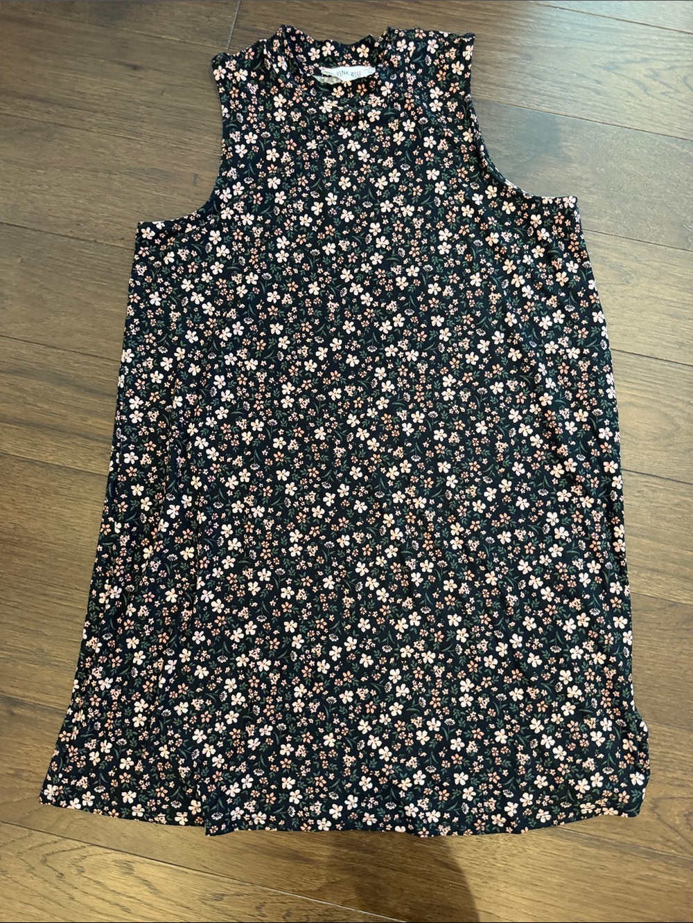 Pink Rose High Neck Mini Flowy Dress in a Floral Print Size CL - C8-100